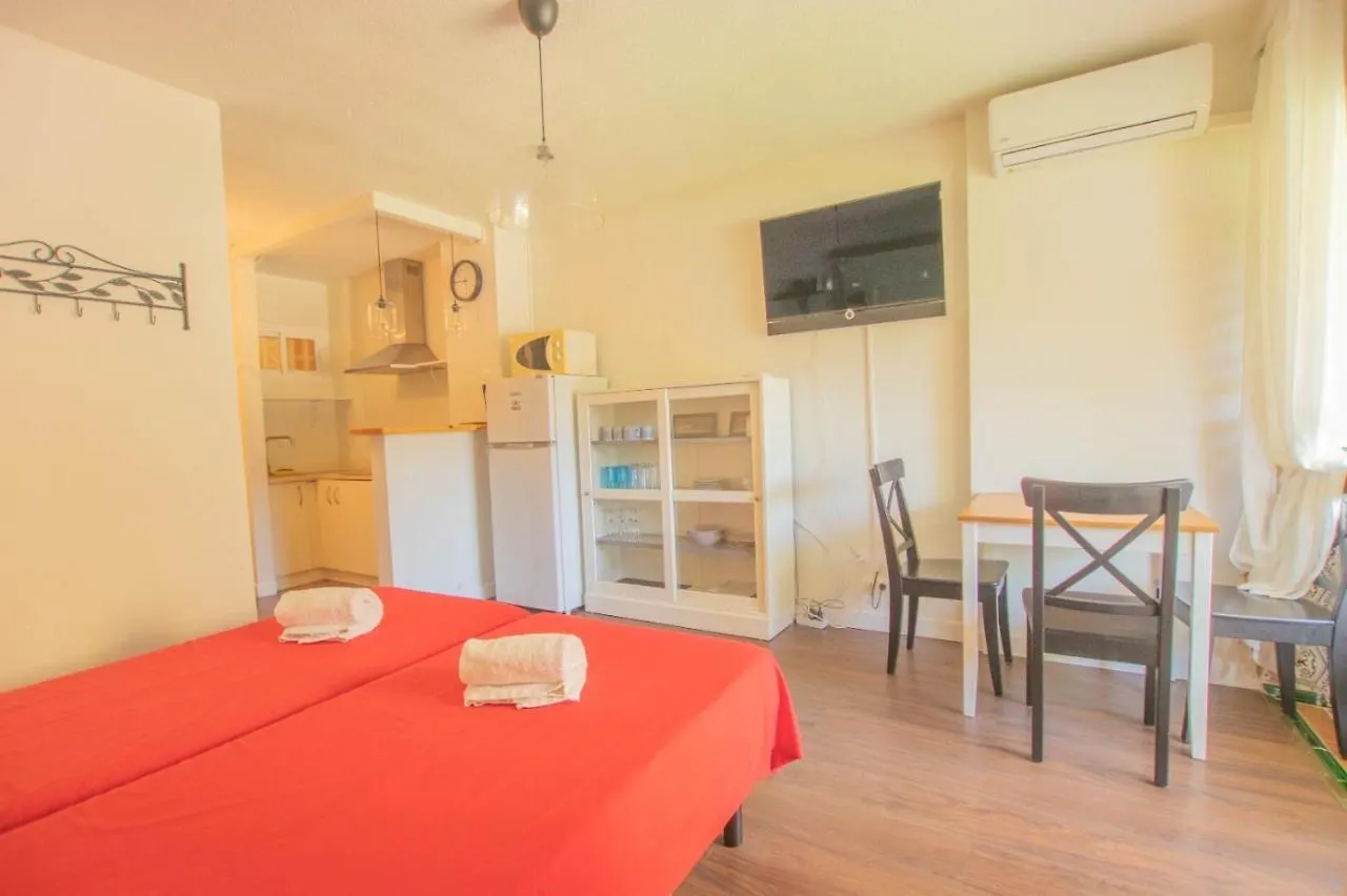 Seaside Vista Apartment: Pool Views Near Beach Benalmadena 0*,  Spain